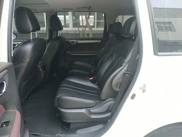 GAC Trumpchi M6 — Фото автомобиля 12