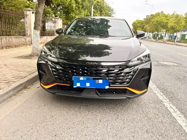 Dongfeng Yixuan — Фото автомобиля 2