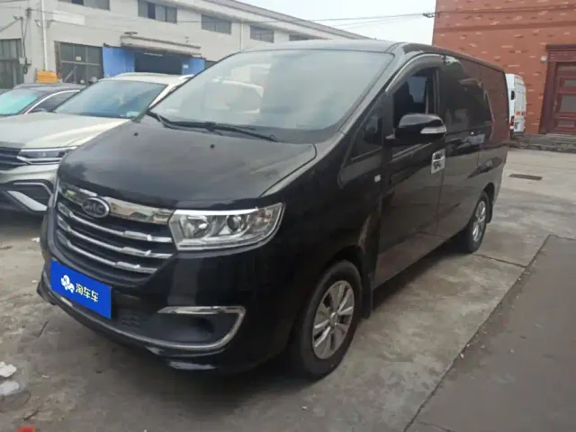 Фотография автомобиля — JAC Refine M3