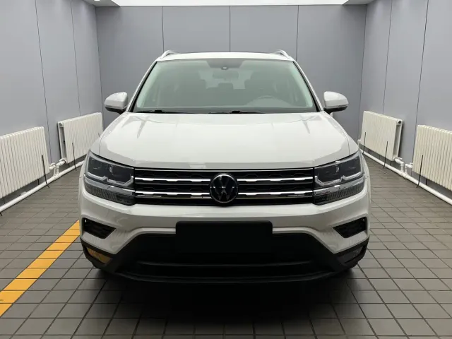 Volkswagen Tharu — Фото автомобиля 2