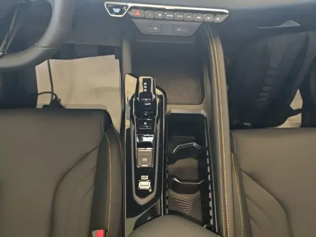 Geely Binyue — Фото автомобиля 13