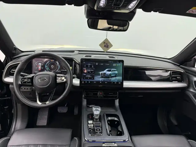 GAC Trumpchi GS8 — Фото автомобиля 8