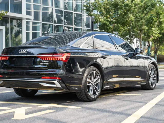 Audi A6L — Фото автомобиля 7