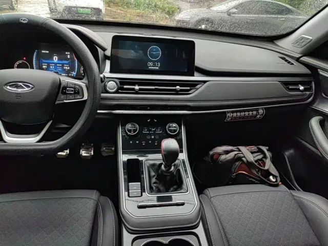Chery Tiggo 8 — Фото автомобиля 12