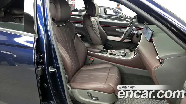 Genesis GV70 2.5T Бензин AWD — Фото автомобиля 24