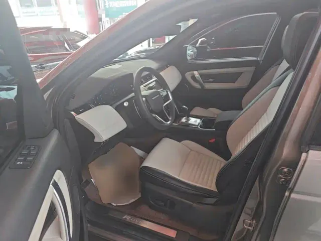 Land Rover Discovery Sport — Фото автомобиля 15