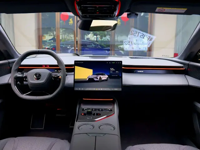 Lotus Emeya — Фото автомобиля 7