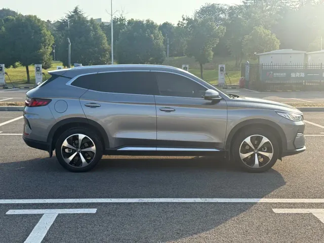 BYD Song PLUS — Фото автомобиля 12