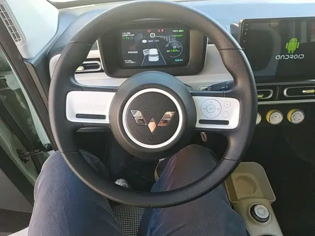 Wuling Hongguang Mini EV — Фото автомобиля 10