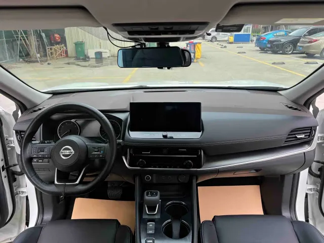 Nissan X-Trail — Фото автомобиля 5