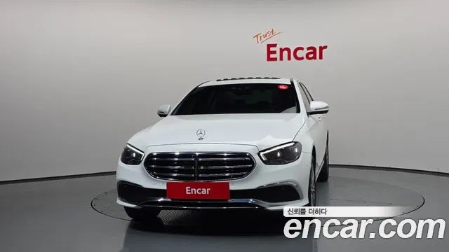 Mercedes-Benz E-Class E-класс W213 E350 4MATIC Exclusive — Фото автомобиля 3