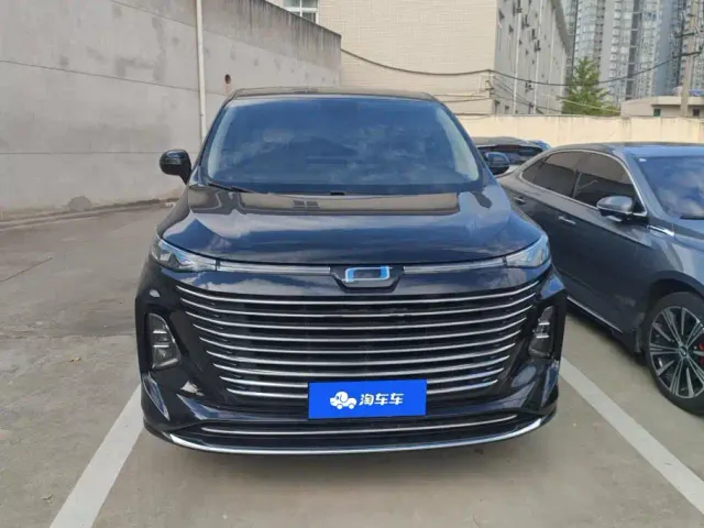 Bestune Besturn M9 — Фото автомобиля 2