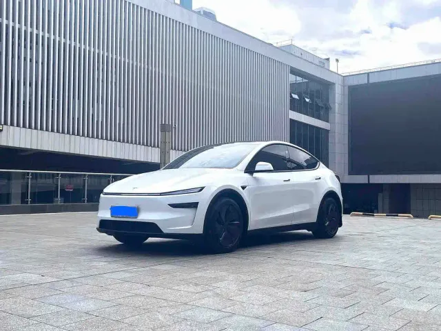 Фотография автомобиля — Tesla Model Y