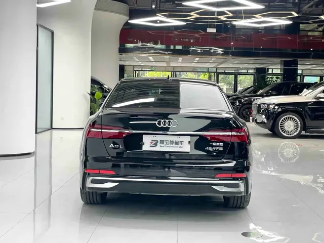 Audi A6L — Фото автомобиля 18