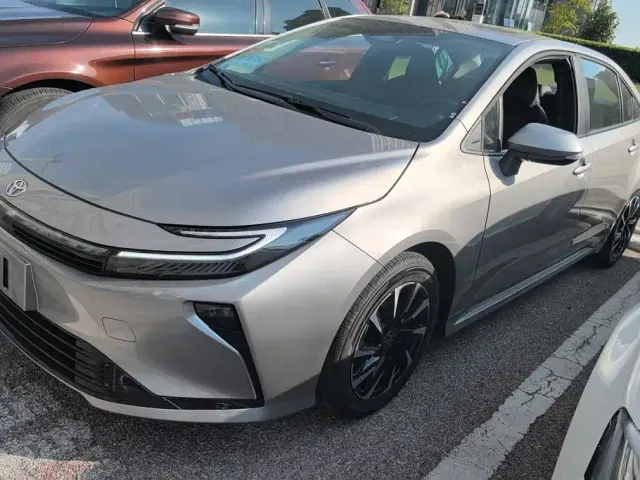 Фотография автомобиля — Toyota Corolla