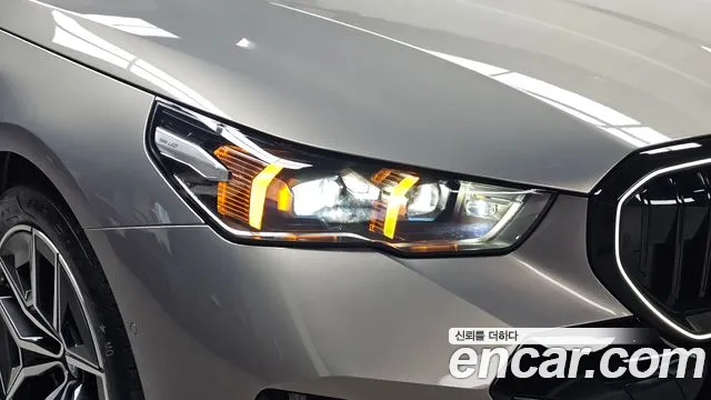 BMW 5 Series G60 — Фото автомобиля 7