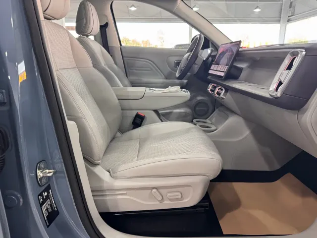 Leapmotor B10 — Фото автомобиля 18
