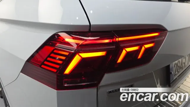Volkswagen Tiguan — Фото автомобиля 23