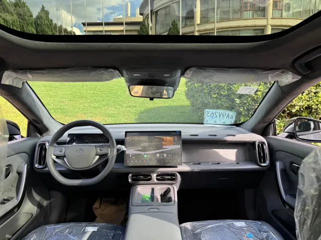 Leapmotor Lafa 5 — Фото автомобиля 18