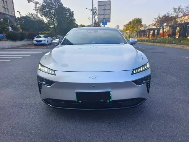 Dongfeng eπ 007 — Фото автомобиля 2