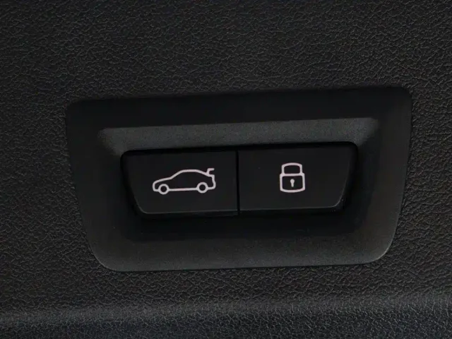 BMW XM — Фото автомобиля 11