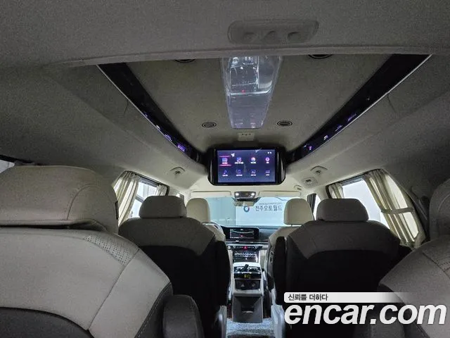 Kia Canival Carnival 4 поколение Бензин 9 мест Hi-Limousine — Фото автомобиля 17