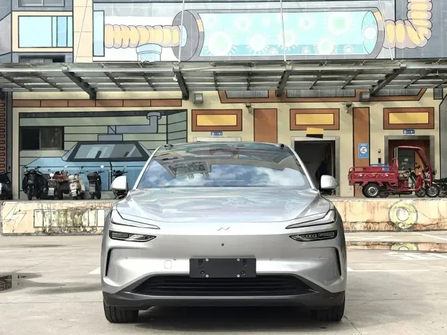 Onvo L60 — Фото автомобиля 2