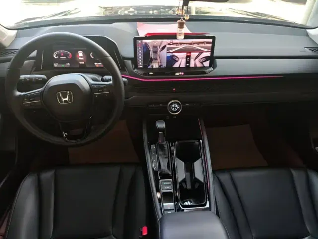 Honda Accord — Фото автомобиля 5