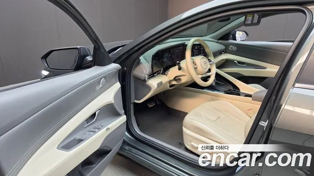 Hyundai Avante CN7 — Фото автомобиля 15