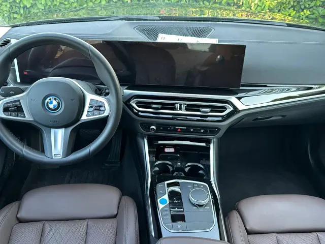 BMW i3 — Фото автомобиля 6