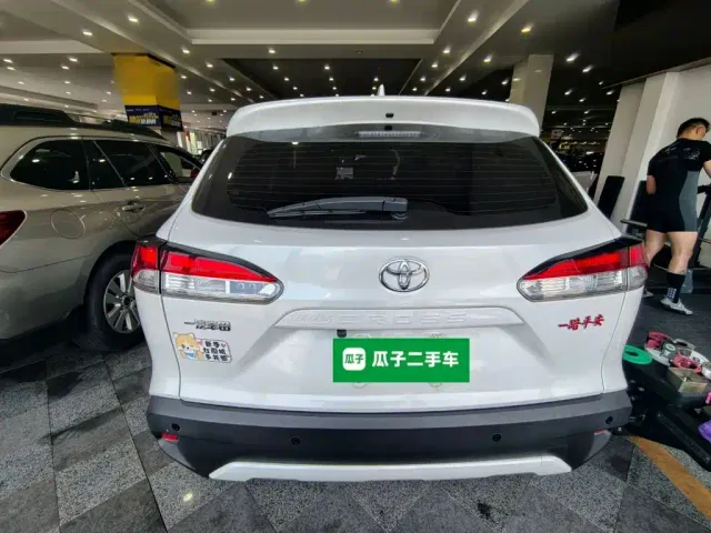 Toyota Corolla Cross — Фото автомобиля 5