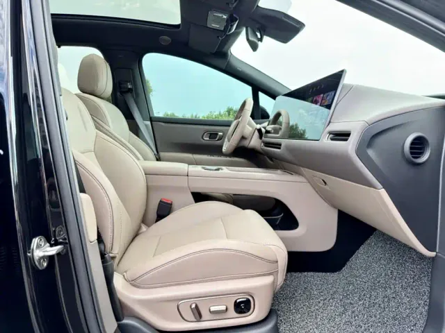 Li Auto i6 — Фото автомобиля 11