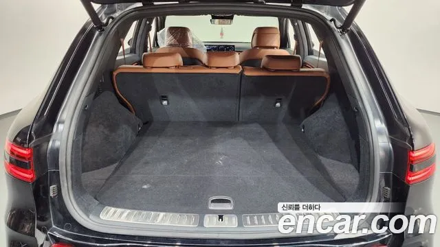 Genesis GV70 — Фото автомобиля 20