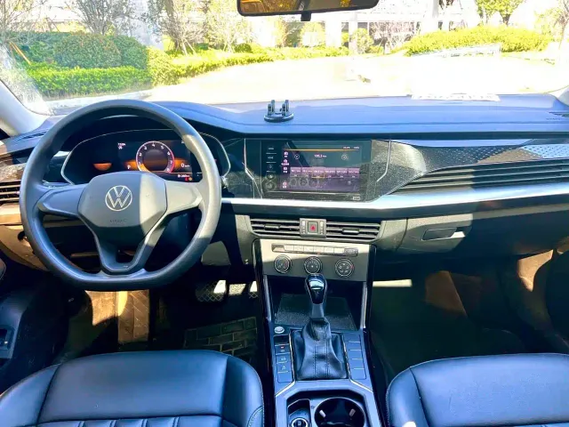 Volkswagen Passat — Фото автомобиля 6