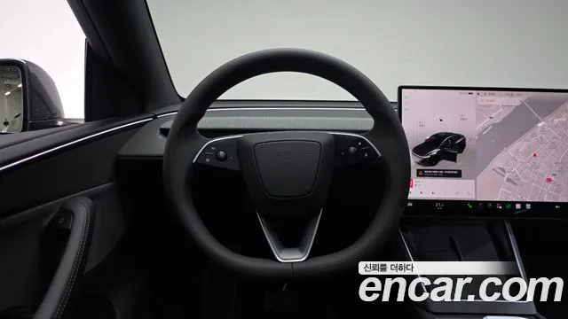 Tesla Model Y — Фото автомобиля 12