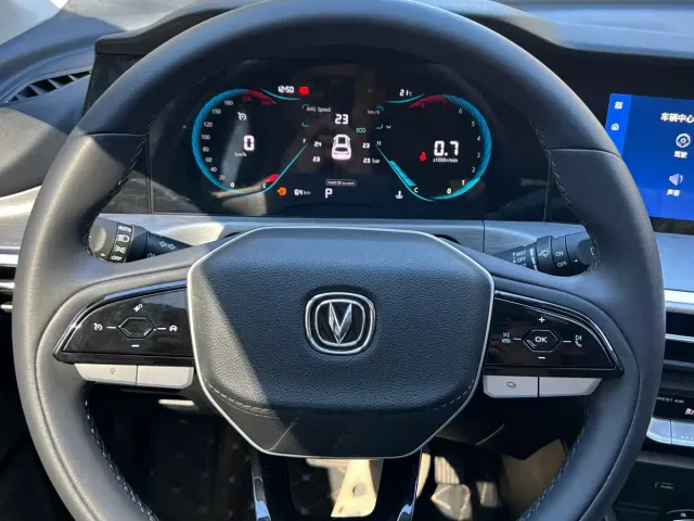Changan CS35 Plus — Фото автомобиля 11