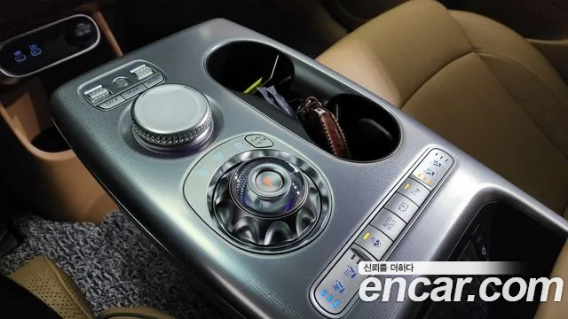 Genesis GV60 — Фото автомобиля 9