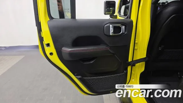 Jeep Wrangler JL — Фото автомобиля 14