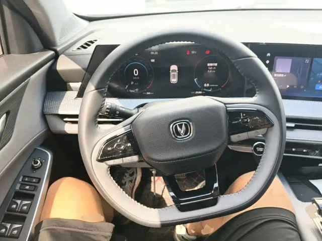 Changan CS75 Plus — Фото автомобиля 6