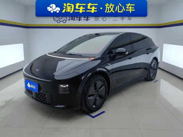 Фотография автомобиля — Li Auto i6