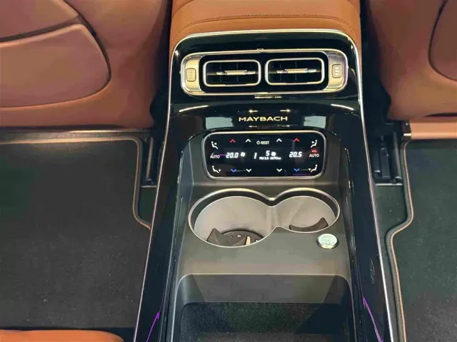 Mercedes-Benz Maybach S-Class — Фото автомобиля 11