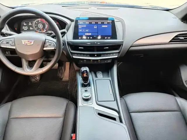 Cadillac CT5 — Фото автомобиля 7