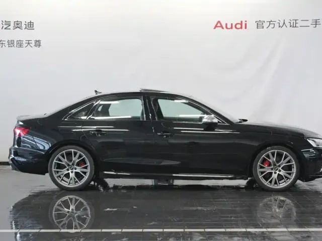 Audi S4 — Фото автомобиля 4