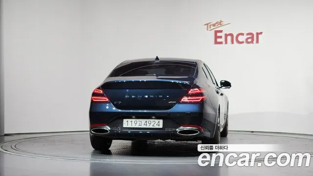 Genesis G70 Новый G70 Бензин 2.5T 4WD — Фото автомобиля 4