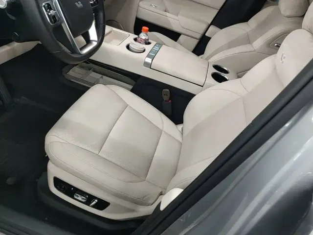 Li Auto L9 — Фото автомобиля 14