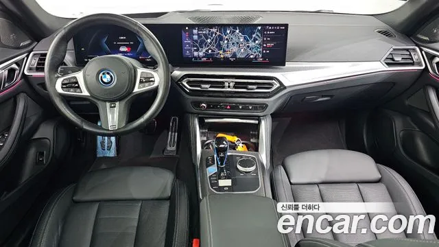 BMW i4 — Фото автомобиля 10