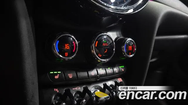 Mini Cooper — Фото автомобиля 25