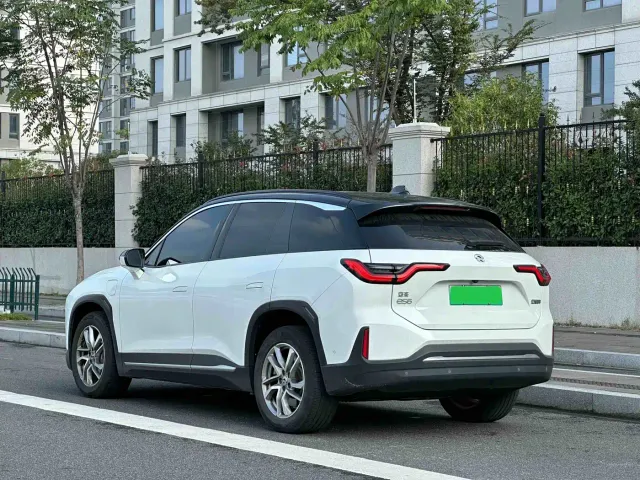 Nio ES6 — Фото автомобиля 3