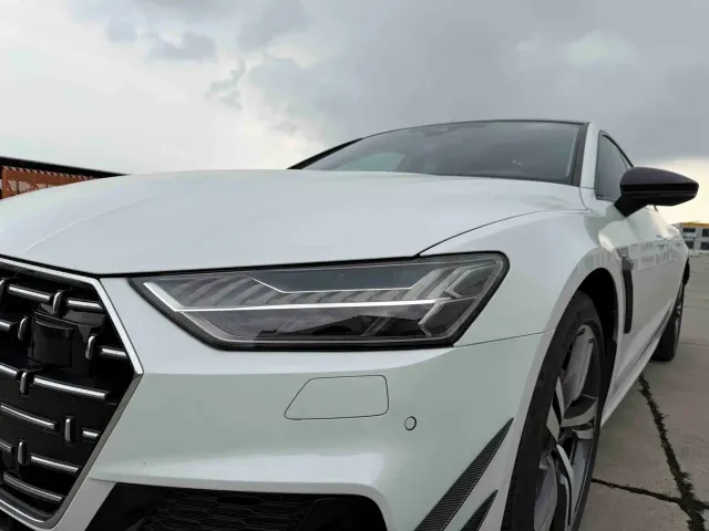 Audi A7L — Фото автомобиля 8