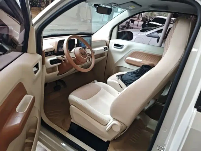 Wuling Hongguang Mini EV — Фото автомобиля 15